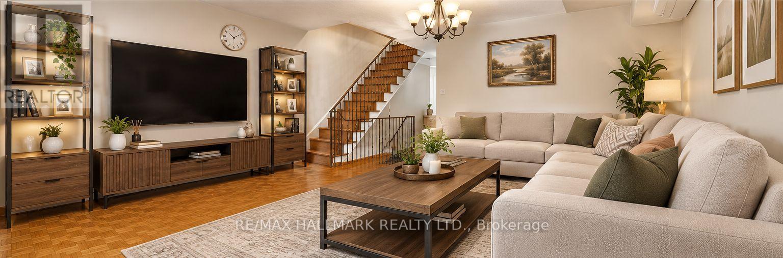 67 Aldergrove Avenue, Toronto, Ontario  M4C 1B3 - Photo 3 - E14099402
