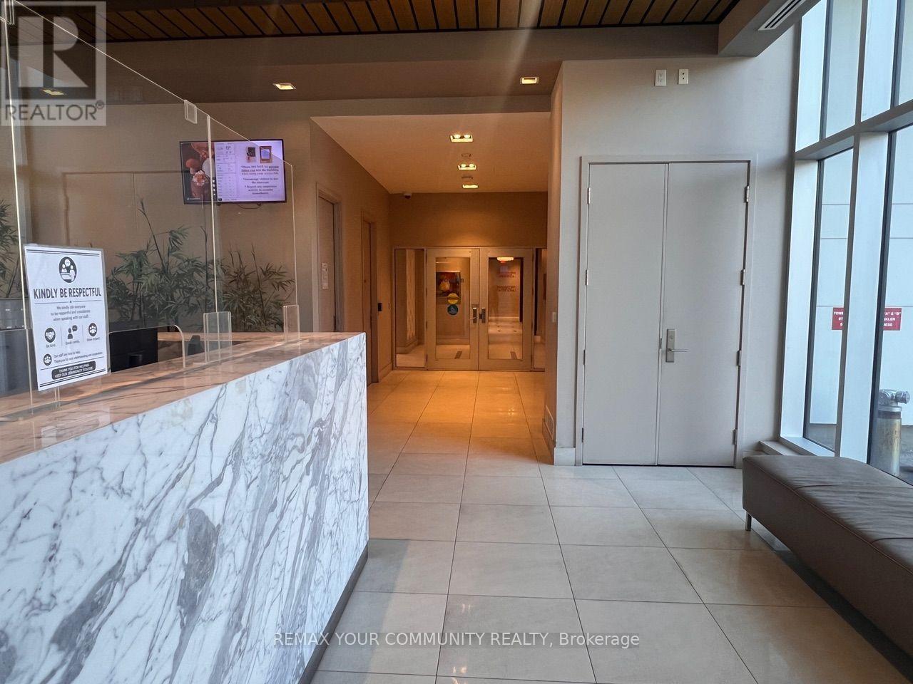 1602b - 9600 Yonge Street, Richmond Hill, Ontario  L4C 0X3 - Photo 3 - N14099272