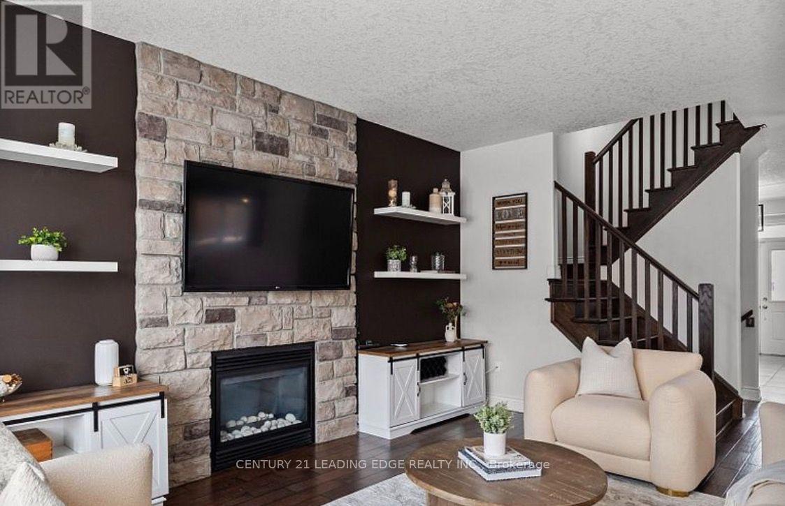 9 Kierland Road, Barrie (Ardagh), Ontario  L4N 6G5 - Photo 15 - S14099190