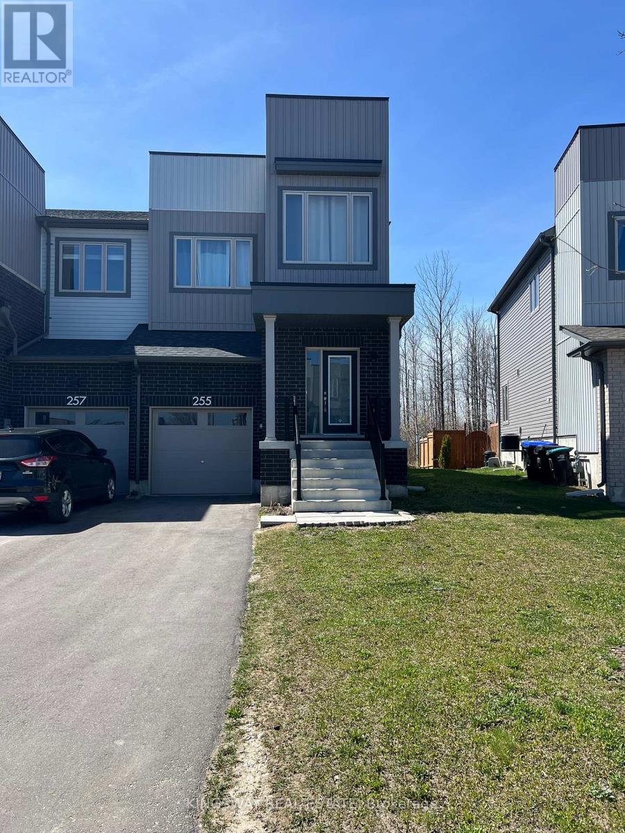 255 ATKINSON STREET, Clearview, Ontario