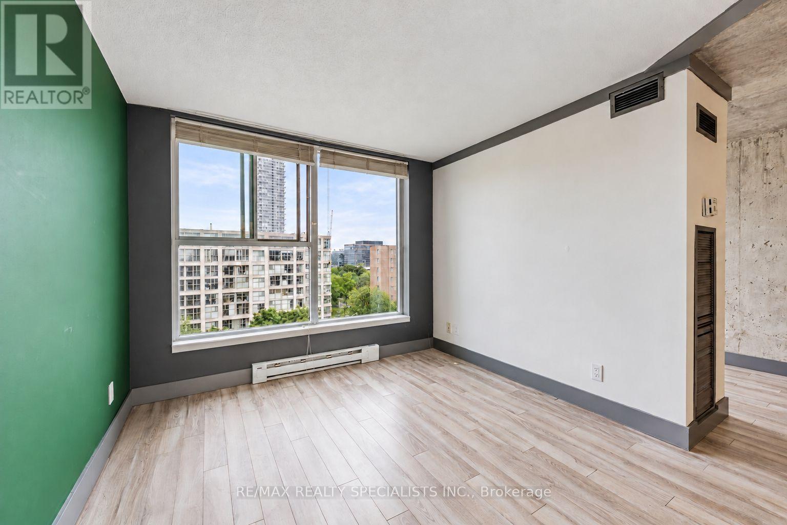 819 - 222 The Esplanade, Toronto, Ontario  M5A 4M8 - Photo 5 - C14079866