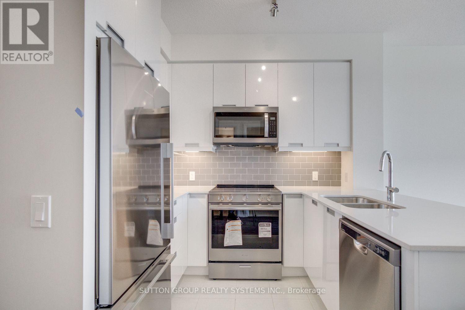 906 - 65 Watergarden Drive, Mississauga, Ontario  L5R 0G9 - Photo 14 - W14099166