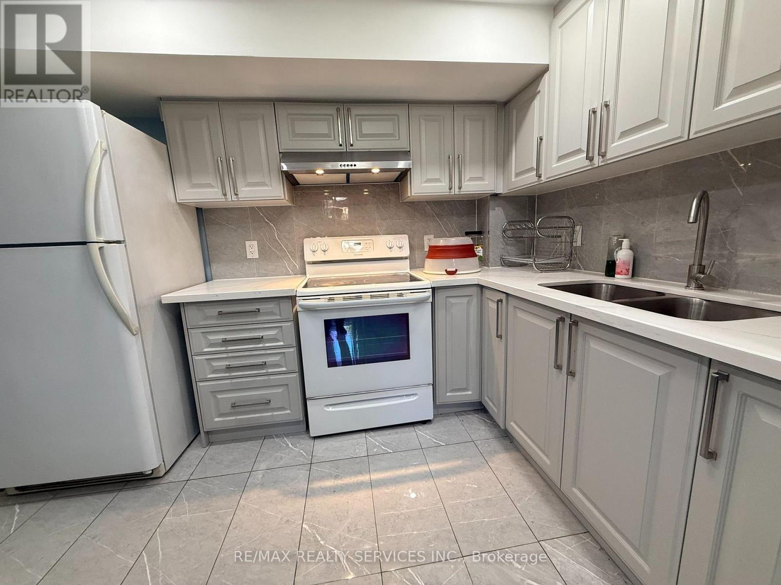 Basement - 136 Nahani Way, Mississauga, Ontario  L4Z 4J8 - Photo 7 - W14099258