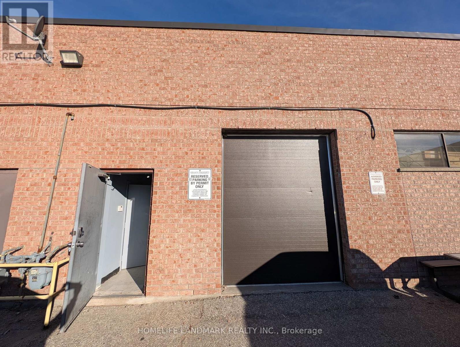 14 - 3 Whitehorse Road, Toronto, Ontario  M3J 3G8 - Photo 2 - W14099352