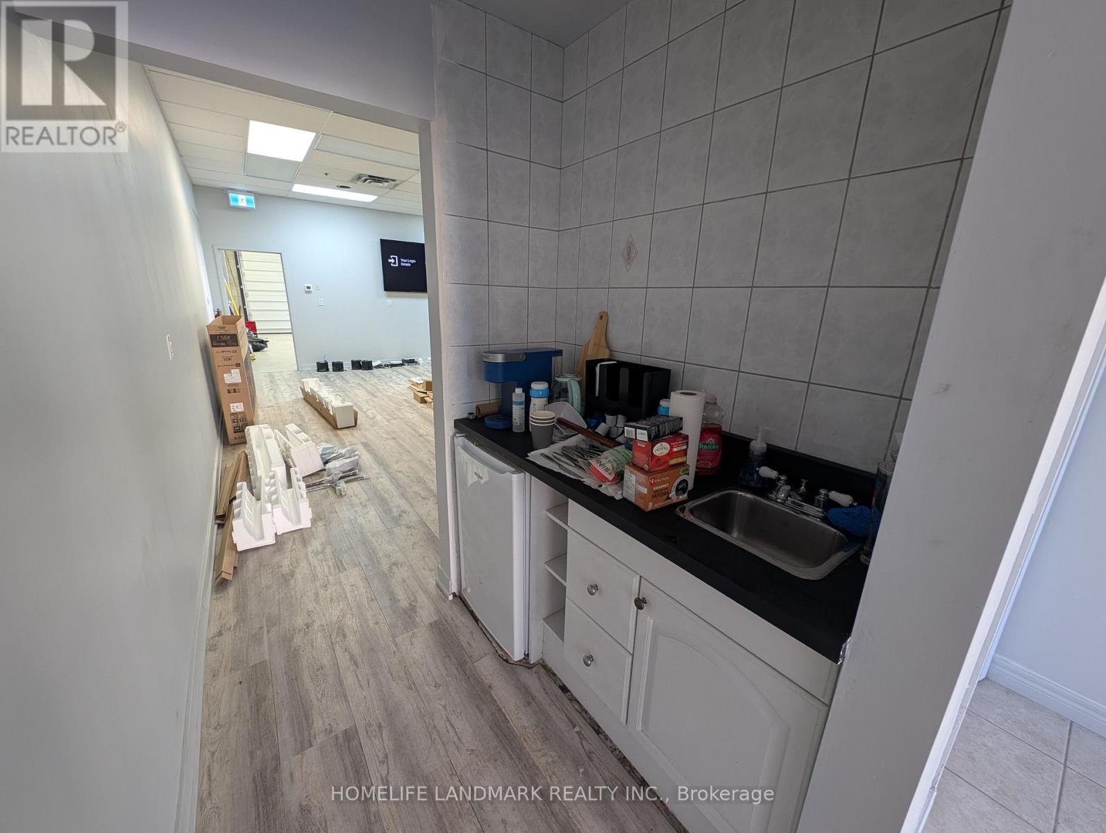 14 - 3 Whitehorse Road, Toronto, Ontario  M3J 3G8 - Photo 7 - W14099352