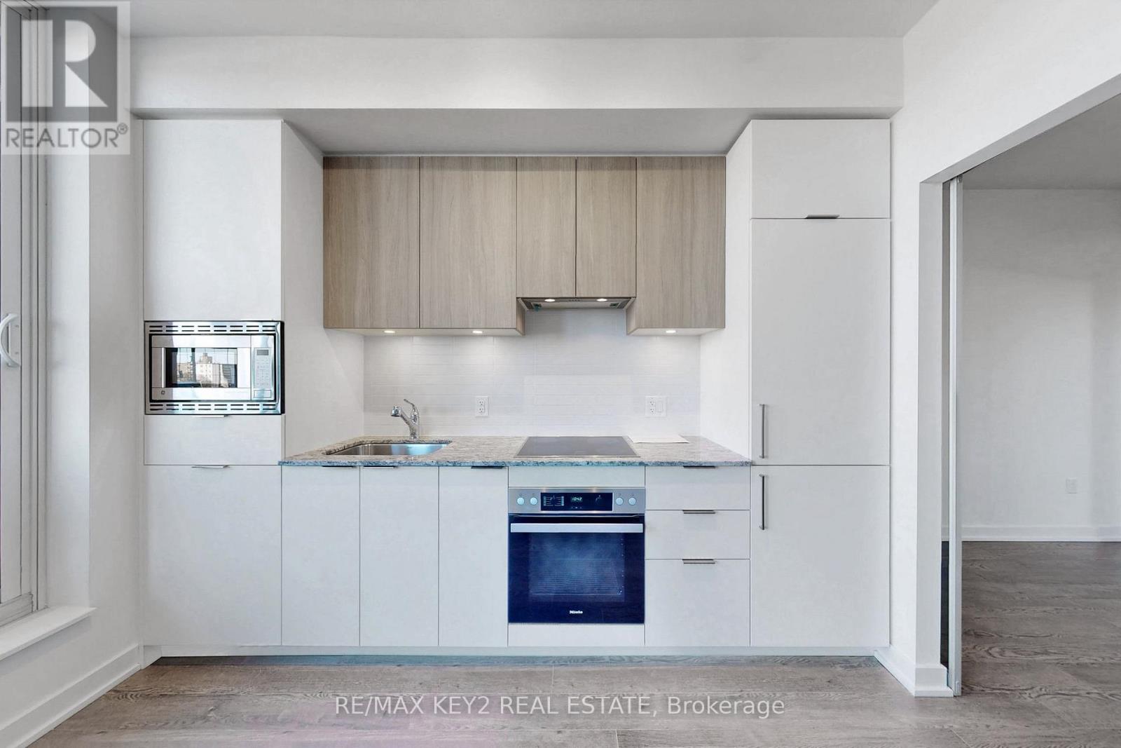 228 - 20 O'neill Road, Toronto, Ontario  M3C 0R2 - Photo 4 - C14098164