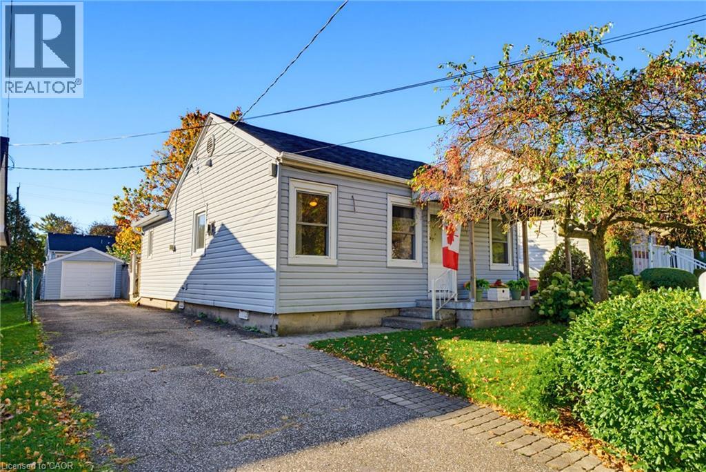 9 SPENCER Avenue, Dundas, Ontario