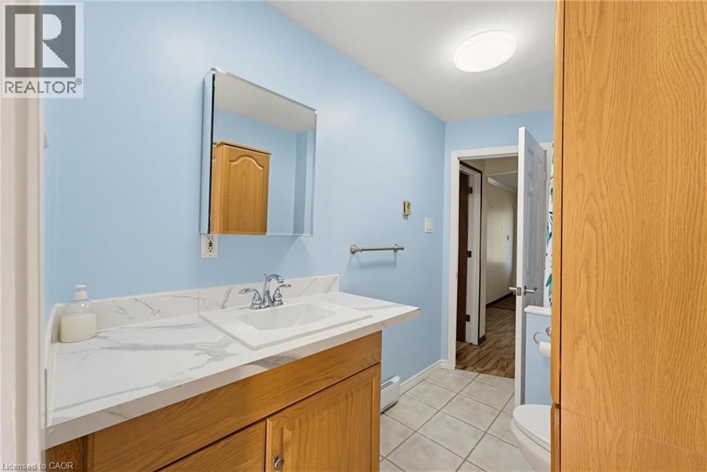 9 Spencer Avenue, Dundas, Ontario  L9H 1E7 - Photo 14 - 40872795