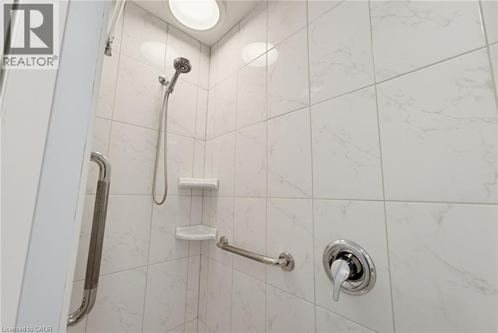 9 Spencer Avenue, Dundas, Ontario  L9H 1E7 - Photo 15 - 40872795