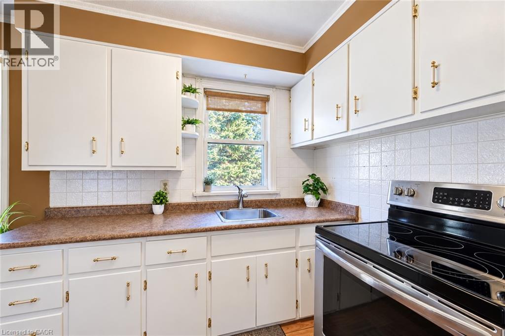 35 Pleasant Avenue, Kitchener, Ontario  N2M 4A3 - Photo 11 - 40872607