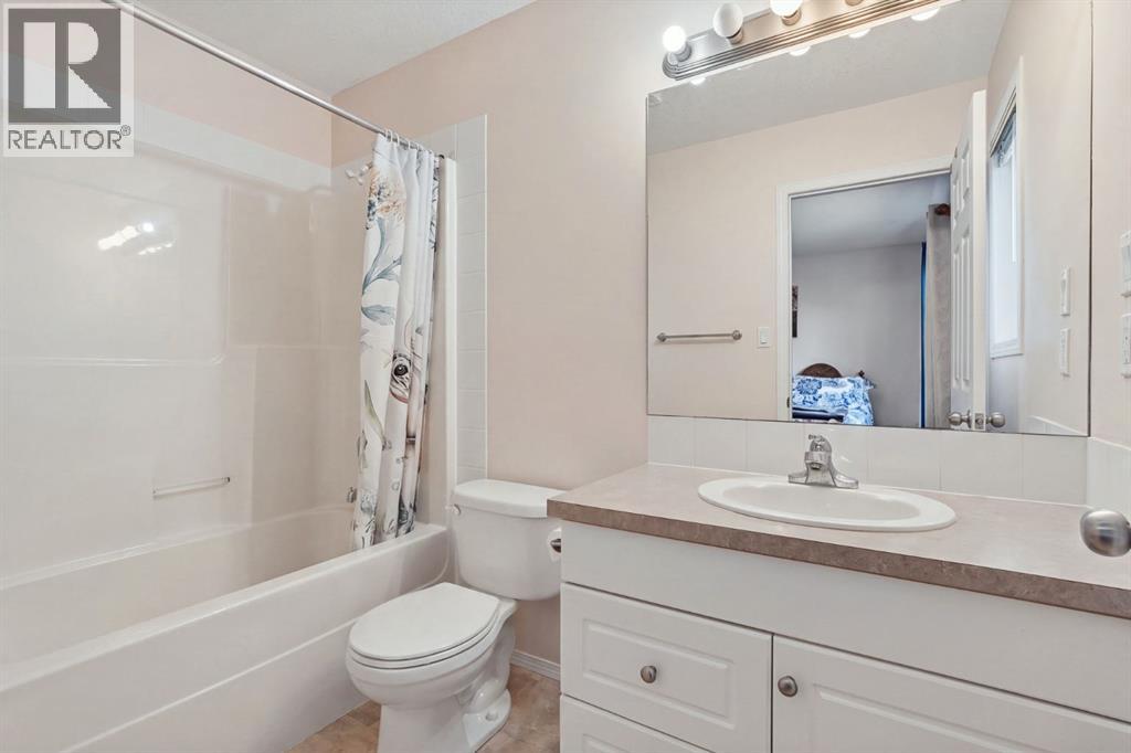 246 Fairmont Boulevard S, Lethbridge, Alberta  T1K 7M7 - Photo 10 - A2352732