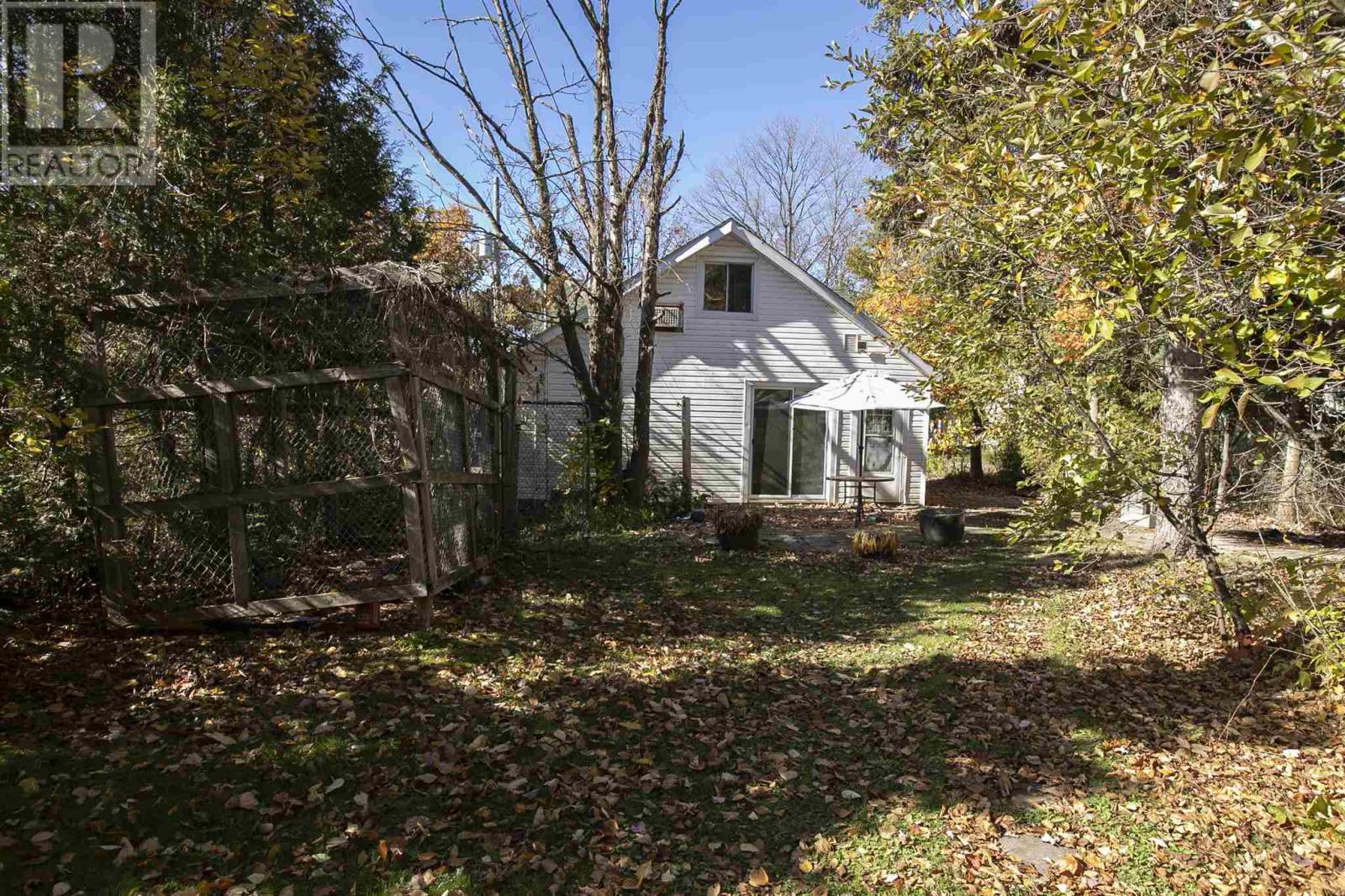 196 Elmwood Ave, Sault Ste. Marie, Ontario  P6B 4W4 - Photo 5 - SM262939
