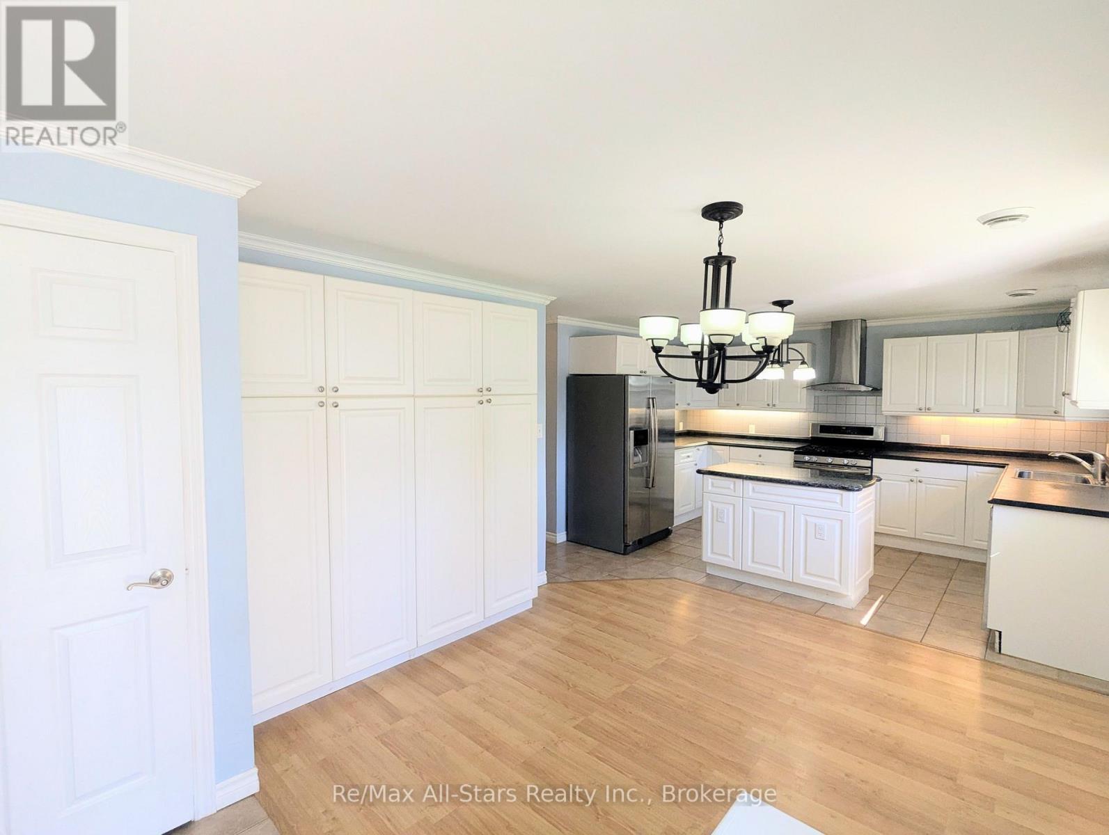 32 Churchill Crescent, Kawartha Lakes, Ontario  K9V 3Y6 - Photo 12 - X14099462