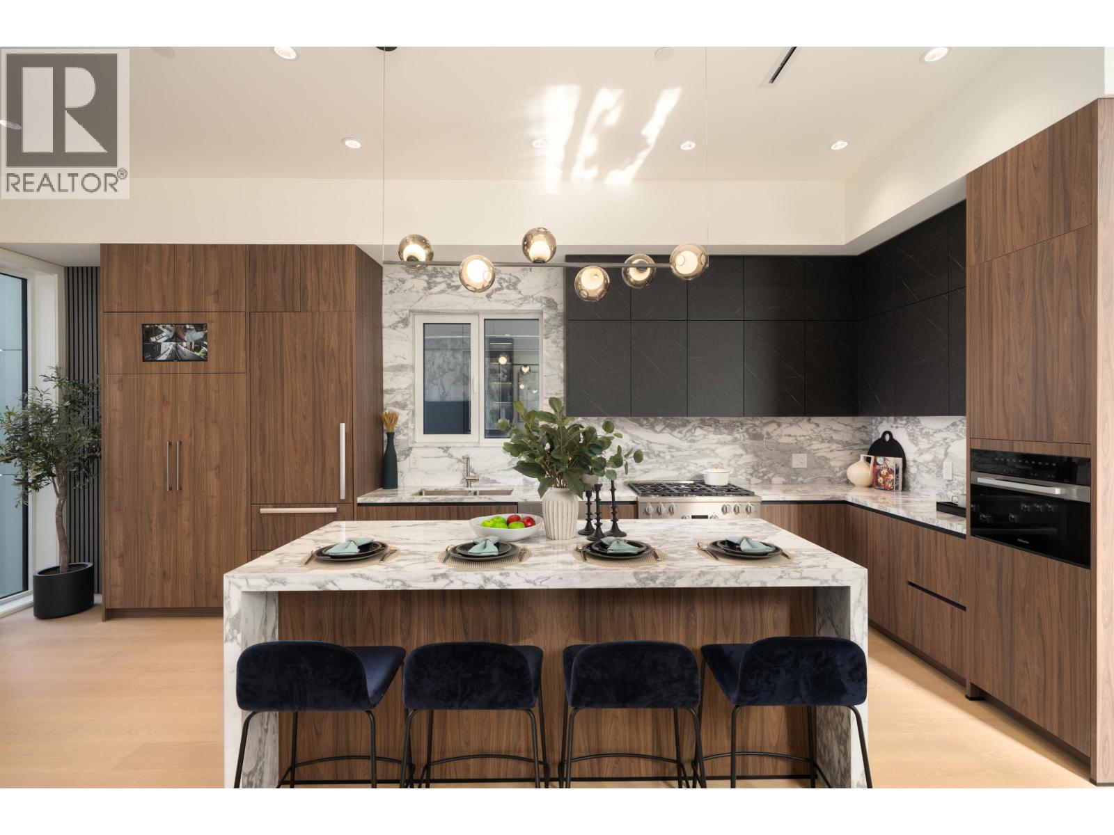 1 6898 Adera Street, Vancouver, British Columbia  V6P 5C3 - Photo 4 - R3166643