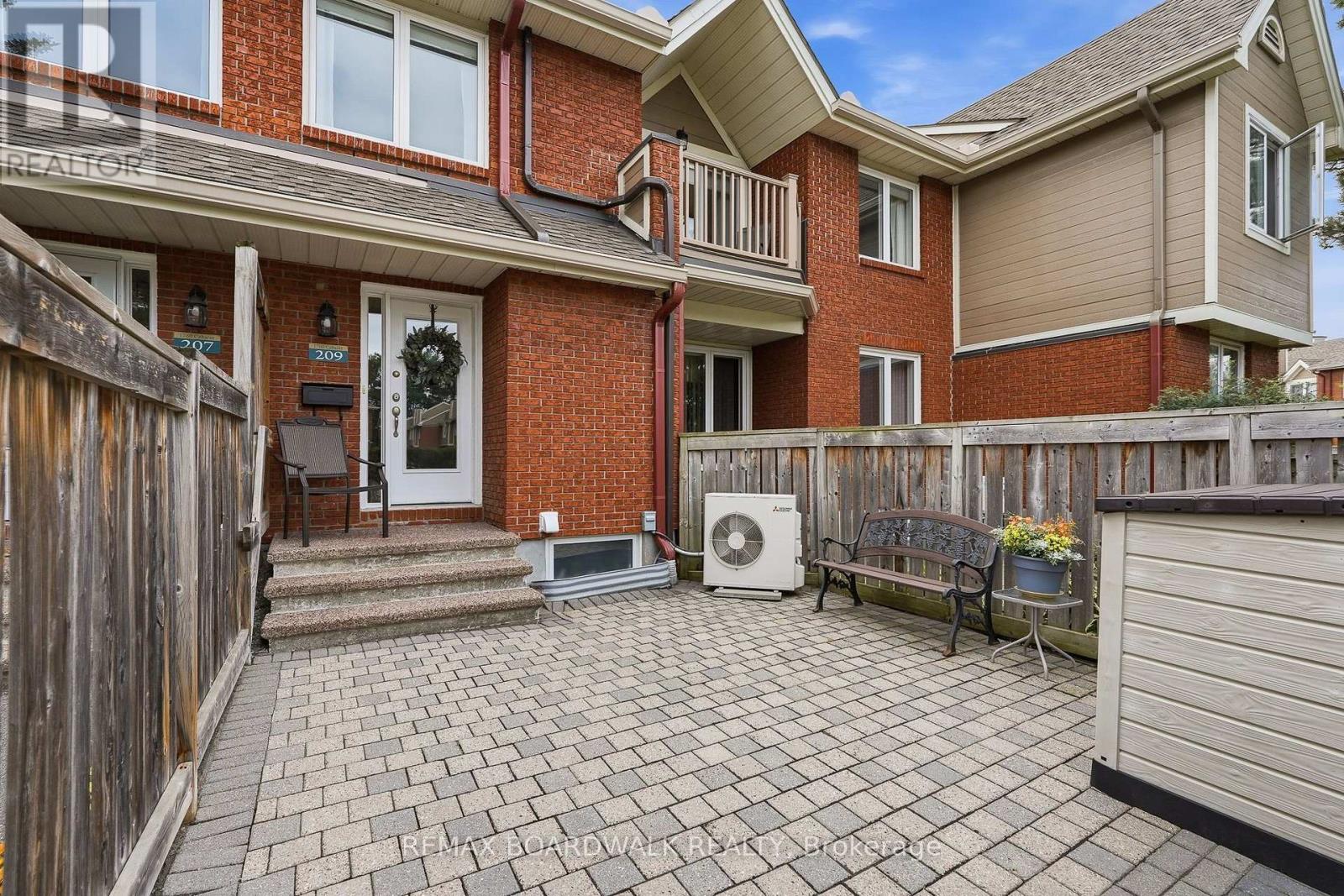 209 - 1760 Cabaret Lane, Ottawa, Ontario  K4A 2H1 - Photo 3 - X14099410