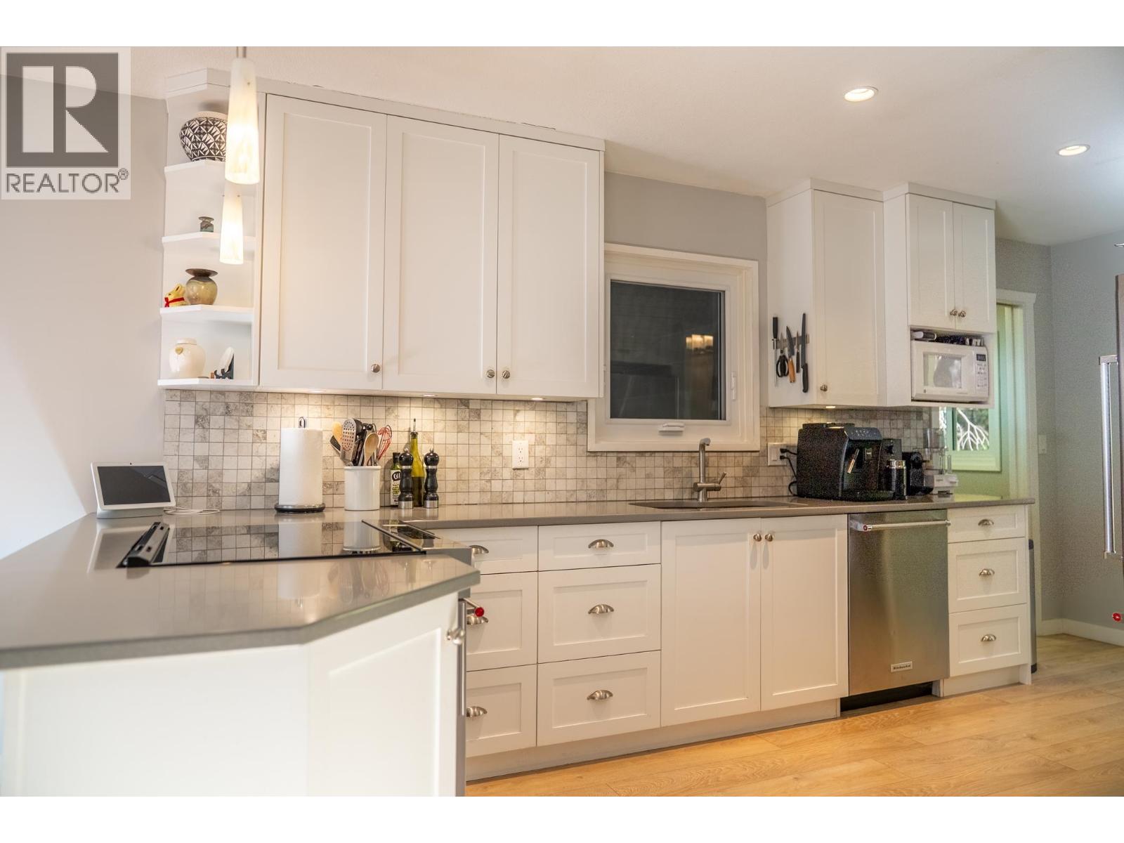 2701 Galley Crescent, Pender Island, British Columbia  V0N 2M2 - Photo 10 - R3176940