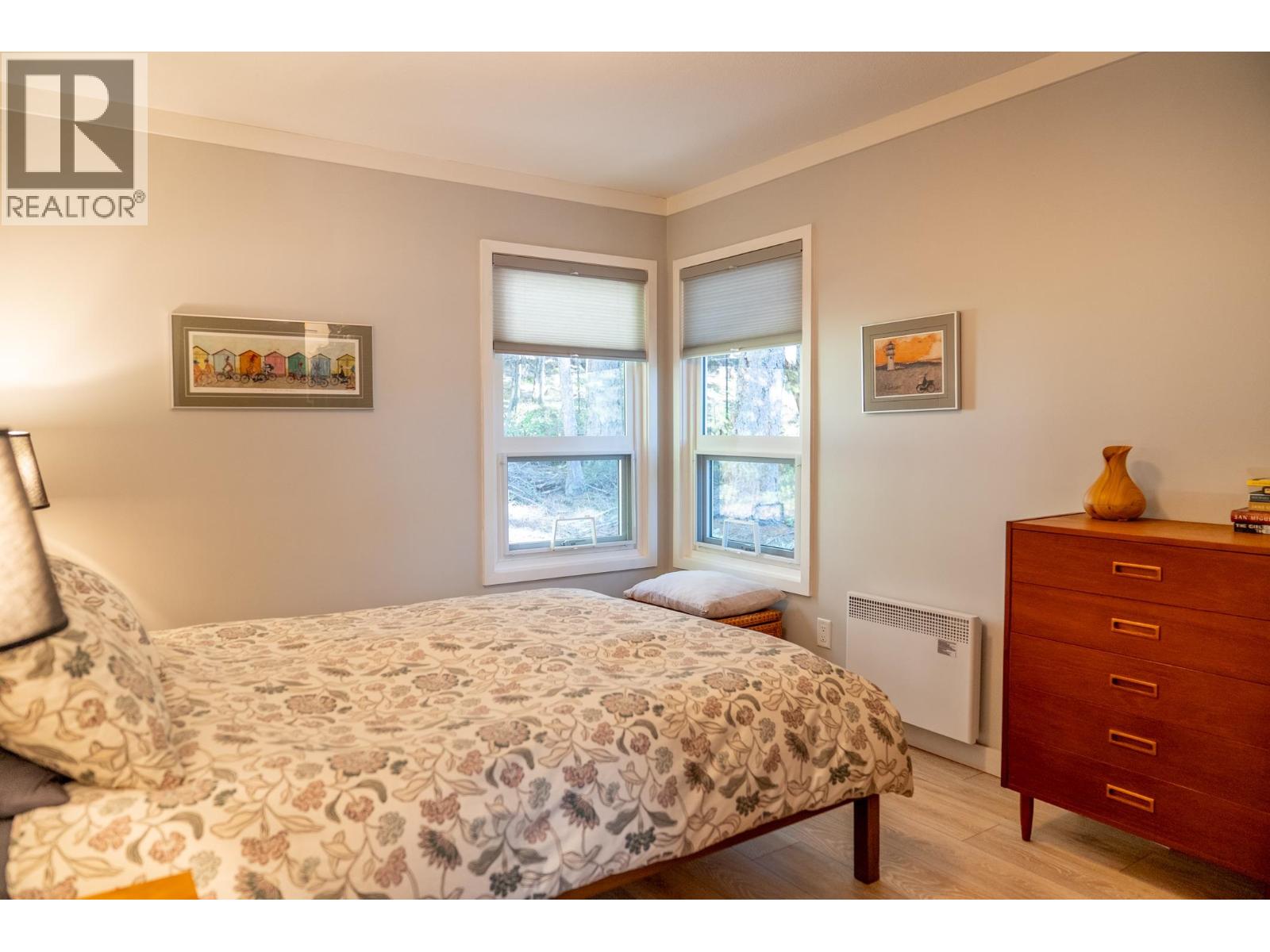 2701 Galley Crescent, Pender Island, British Columbia  V0N 2M2 - Photo 14 - R3176940