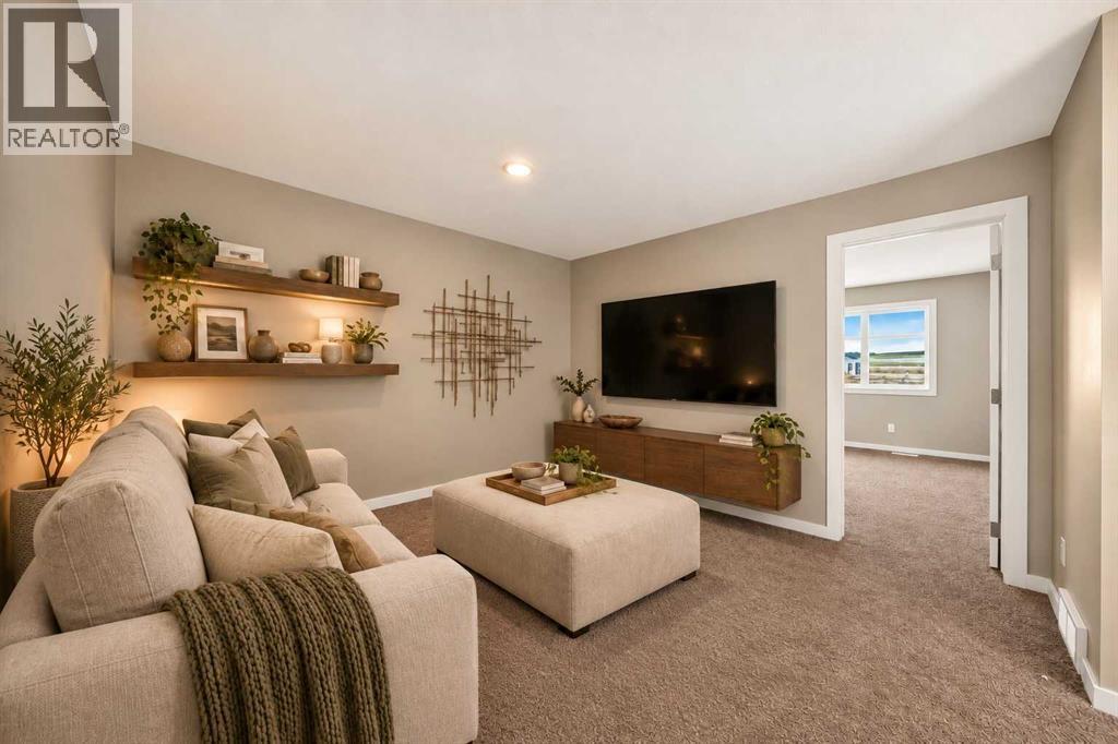 668 Savanna Drive Ne, Calgary, Alberta  T3J 5P8 - Photo 4 - A2349585
