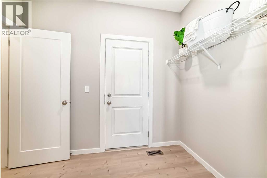 153 Rangeview Path Se, Calgary, Alberta  T3S 0W3 - Photo 12 - A2349822