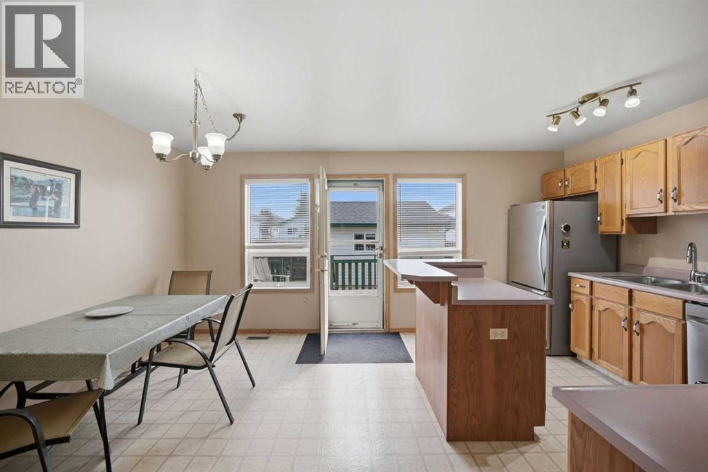 37 Appleside Close Se, Calgary, Alberta  T2A 7T8 - Photo 10 - A2351592