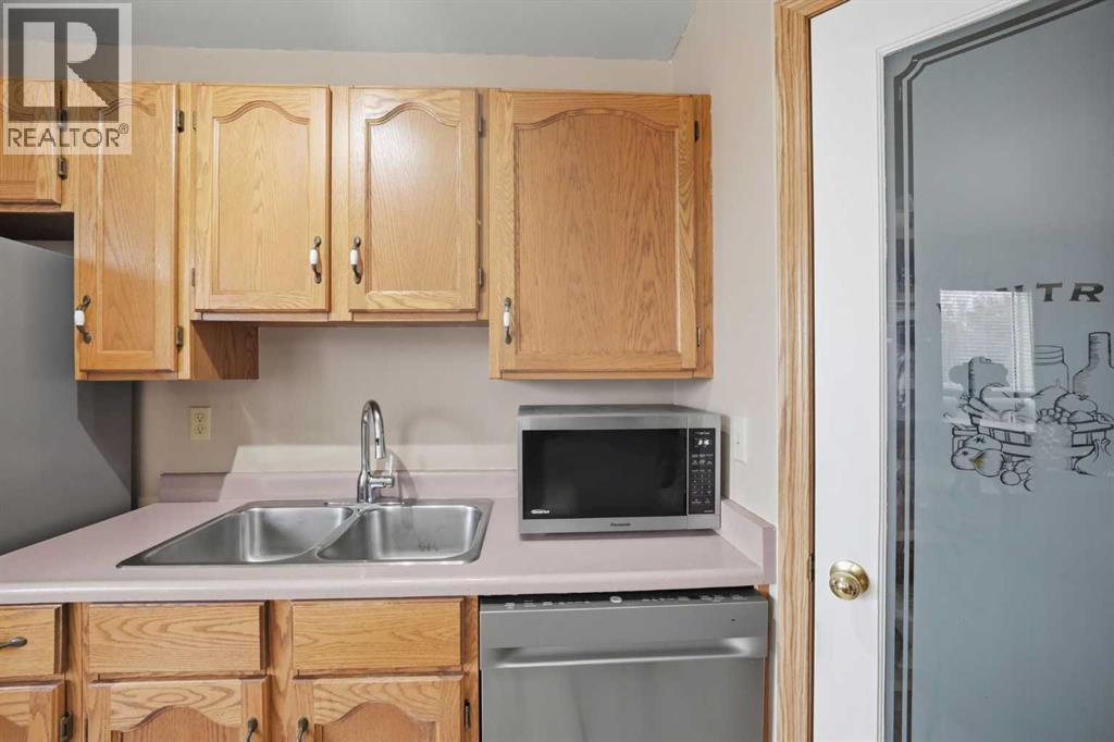 37 Appleside Close Se, Calgary, Alberta  T2A 7T8 - Photo 15 - A2351592