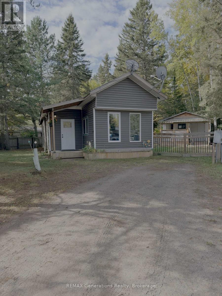 13 Hornbill Crescent, Shuniah, Ontario  P7A 0K1 - Photo 1 - X14099452