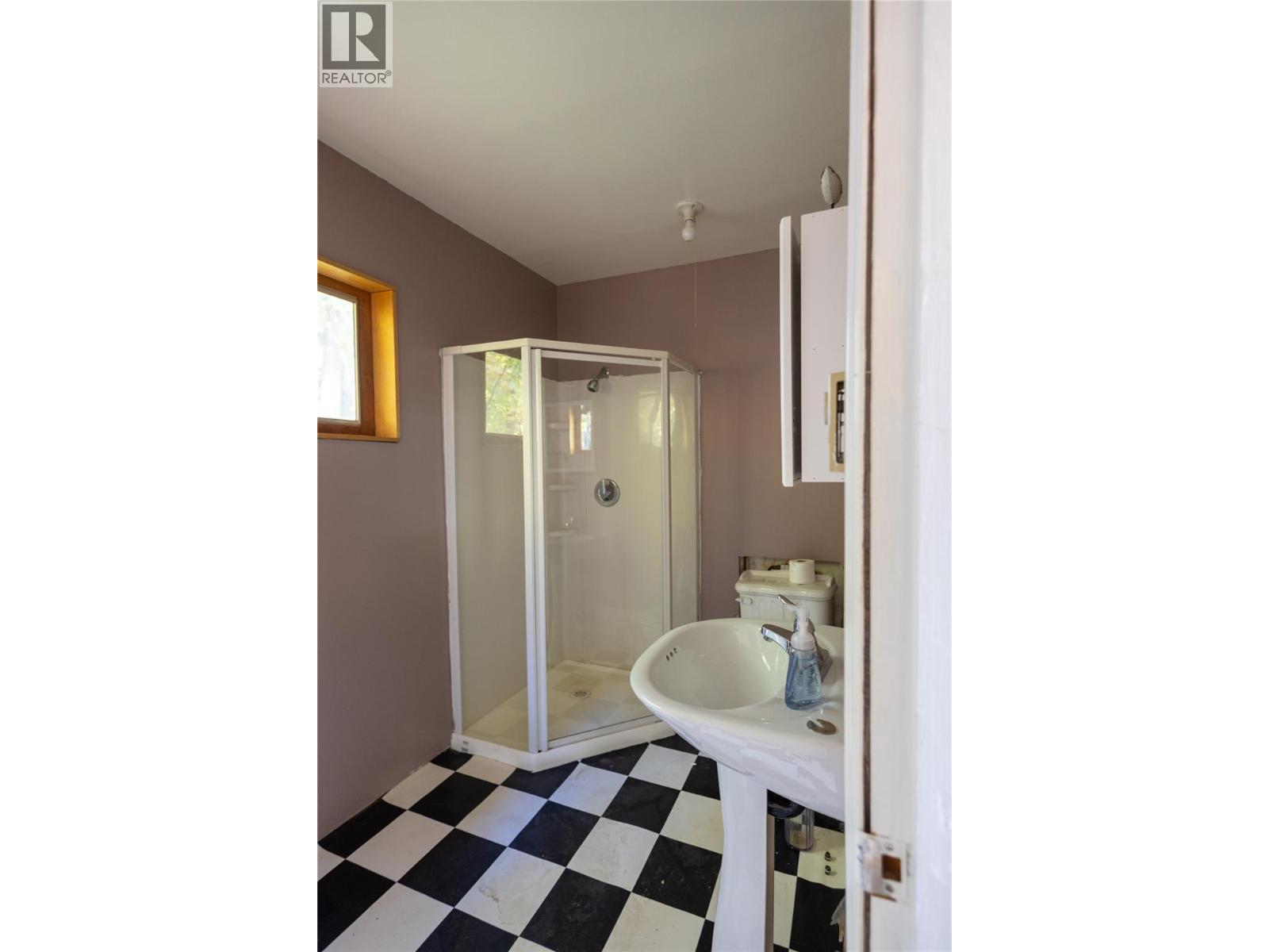 4318 Highway 3a Highway, Nelson, British Columbia  V1L 6N1 - Photo 31 - 10403796
