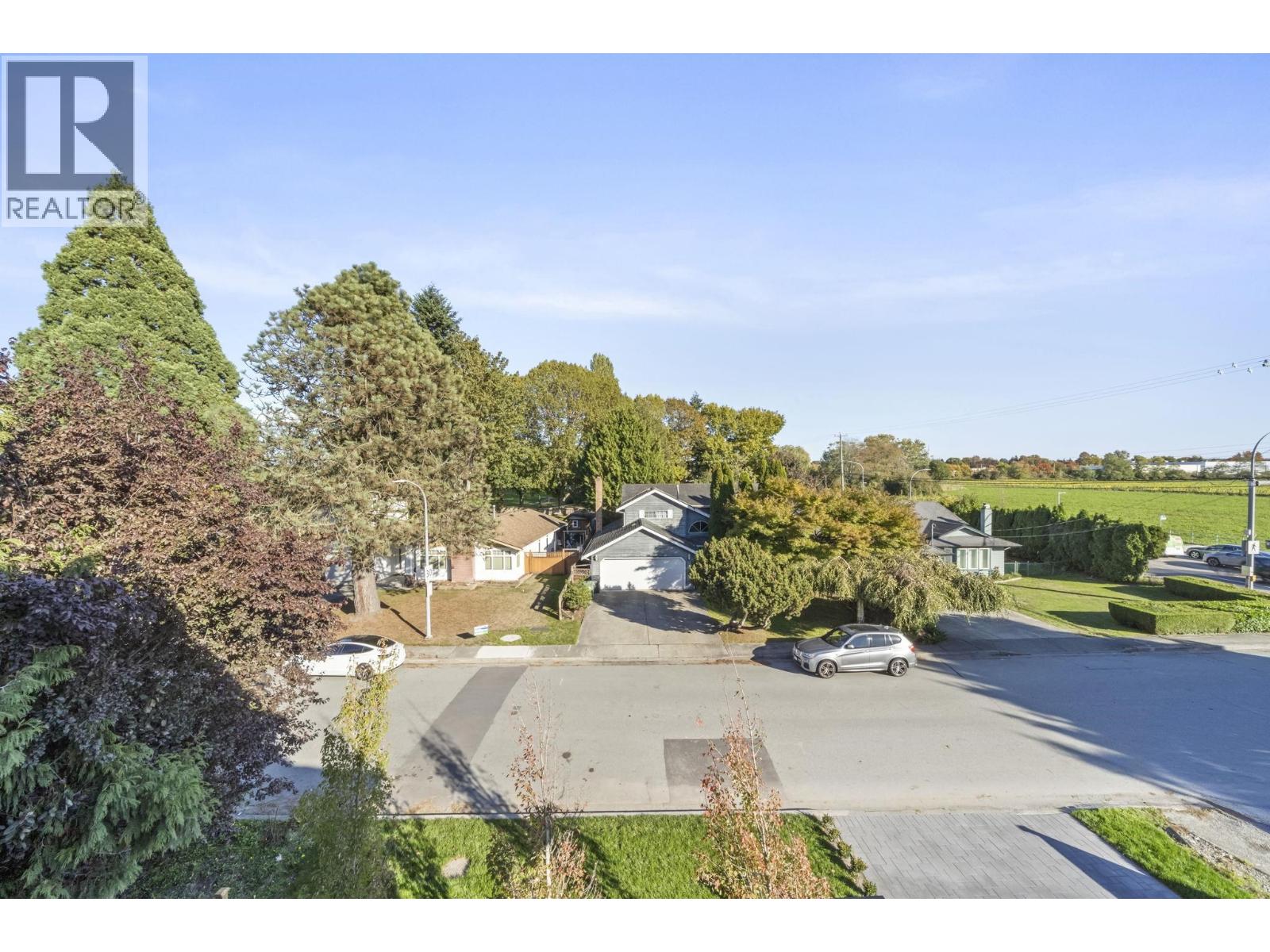 1 10931 SOUTHPORT ROAD