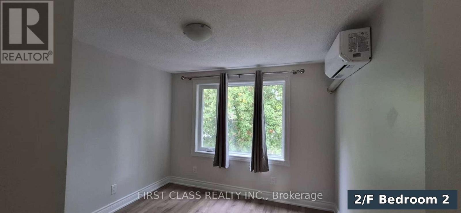 301 Rhodes Avenue, Toronto, Ontario  M4L 3A4 - Photo 12 - E14082358