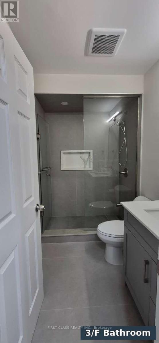 301 Rhodes Avenue, Toronto, Ontario  M4L 3A4 - Photo 17 - E14082358