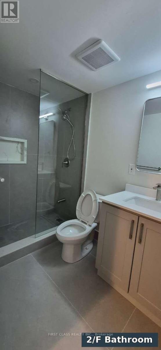 301 Rhodes Avenue, Toronto, Ontario  M4L 3A4 - Photo 13 - E14082358