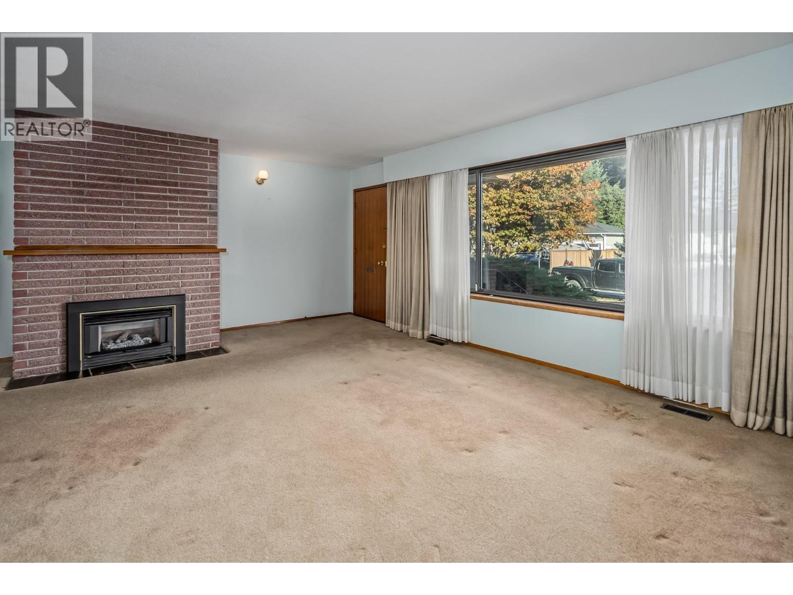 21742 121 Avenue, Maple Ridge, British Columbia  V2X 3S6 - Photo 3 - R3176968