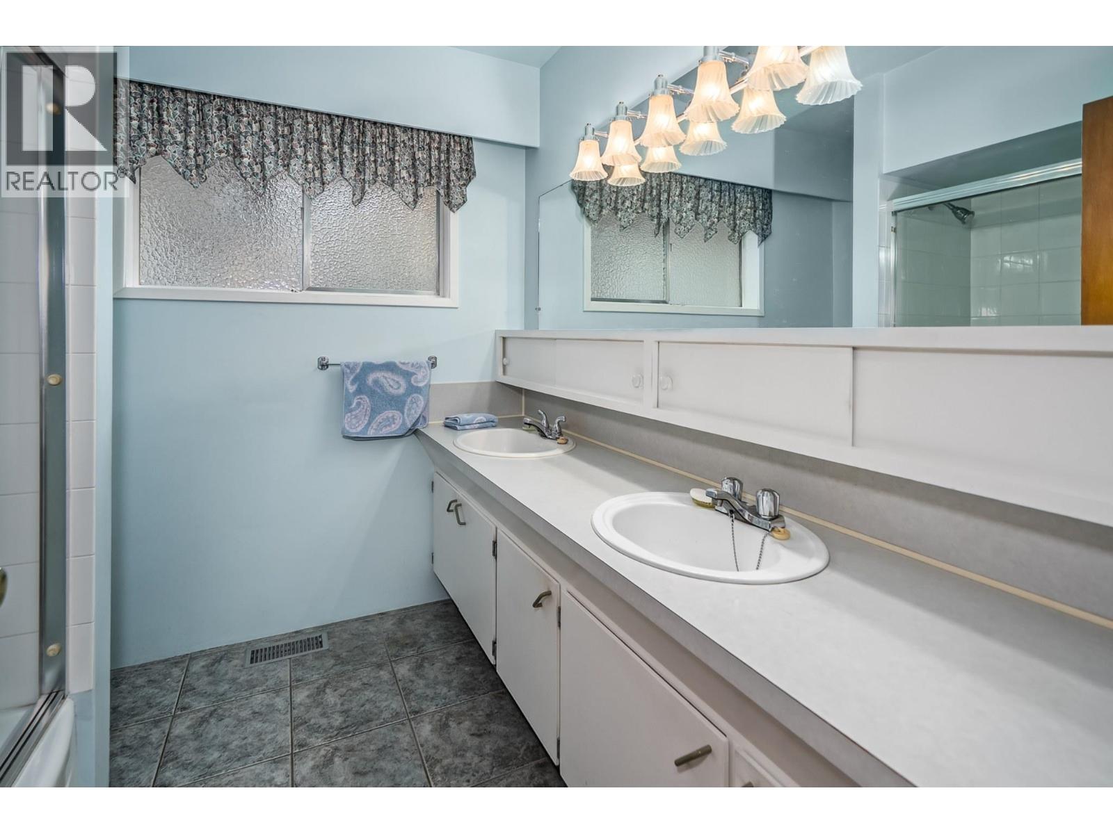 21742 121 Avenue, Maple Ridge, British Columbia  V2X 3S6 - Photo 30 - R3176968