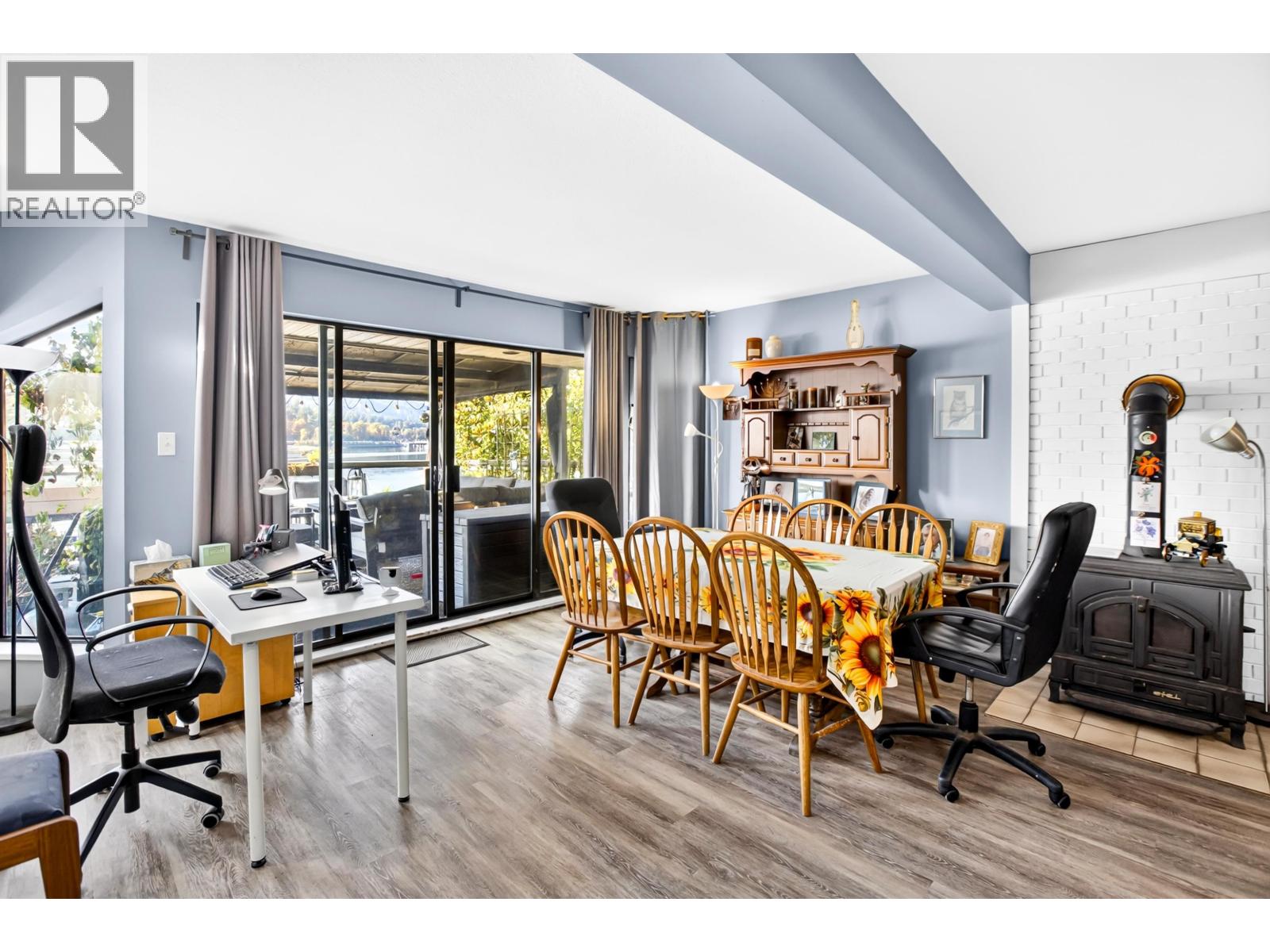 1112 ALDERSIDE ROAD