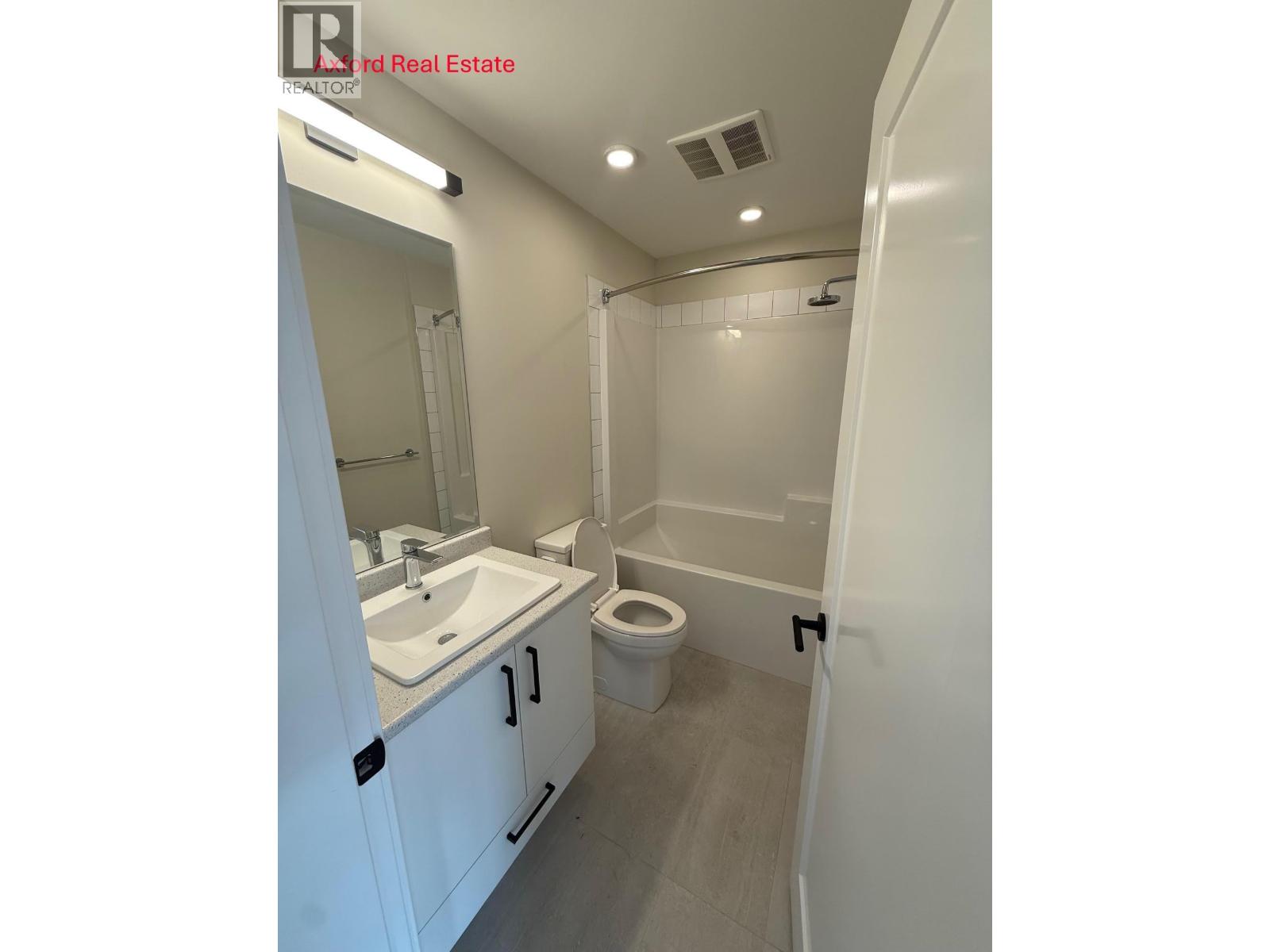 311 22638 119 AVENUE