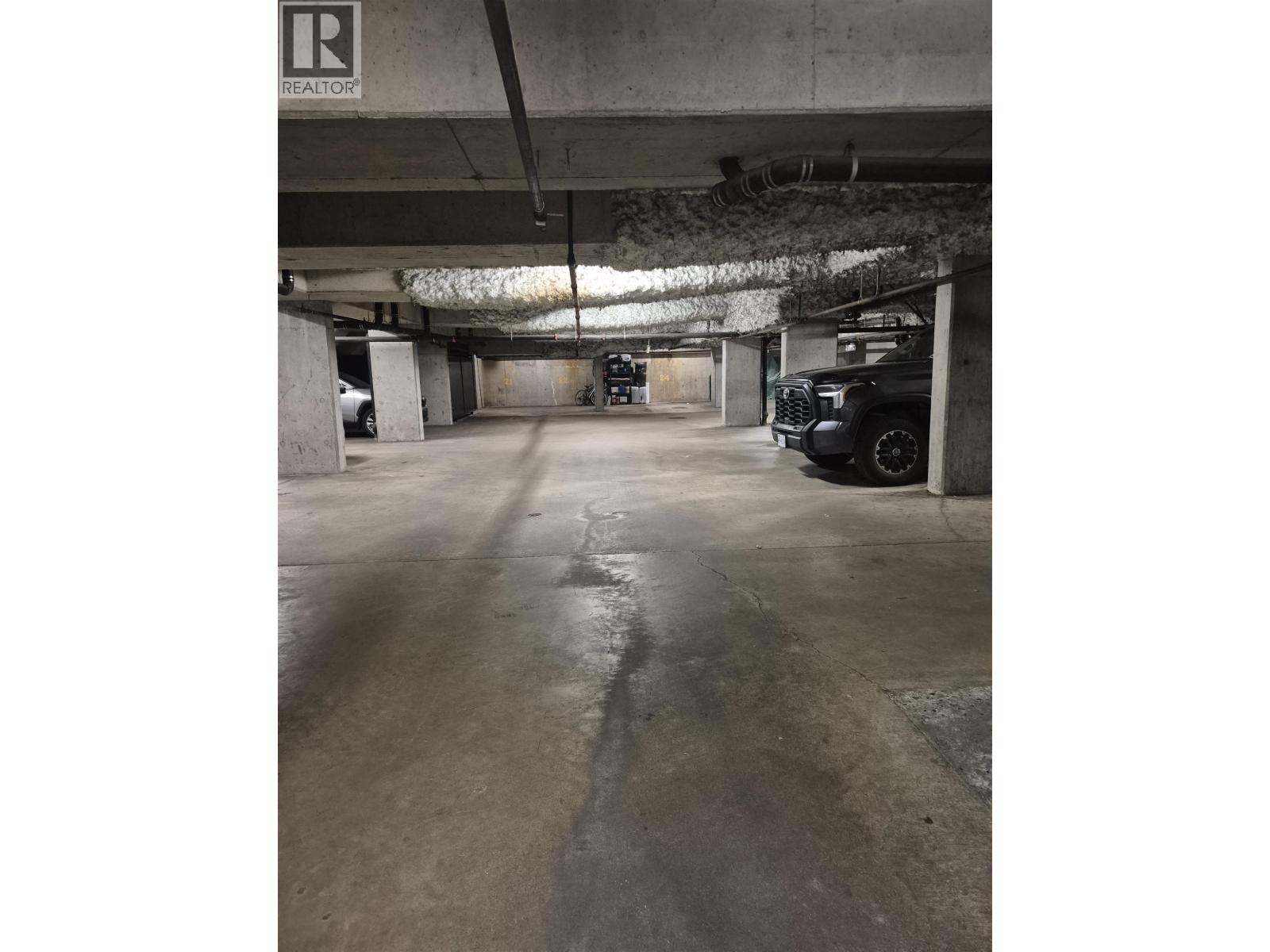 1568 E BROADWAY