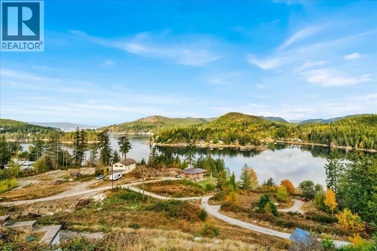 12671 Sunshine Coast Highway, Sechelt, British Columbia  V0N 2H1 - Photo 5 - C8082956