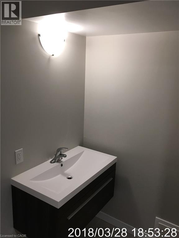 681 Upper Wentworth Street Unit# 2, Hamilton, Ontario  L9A 4V6 - Photo 11 - 40859139
