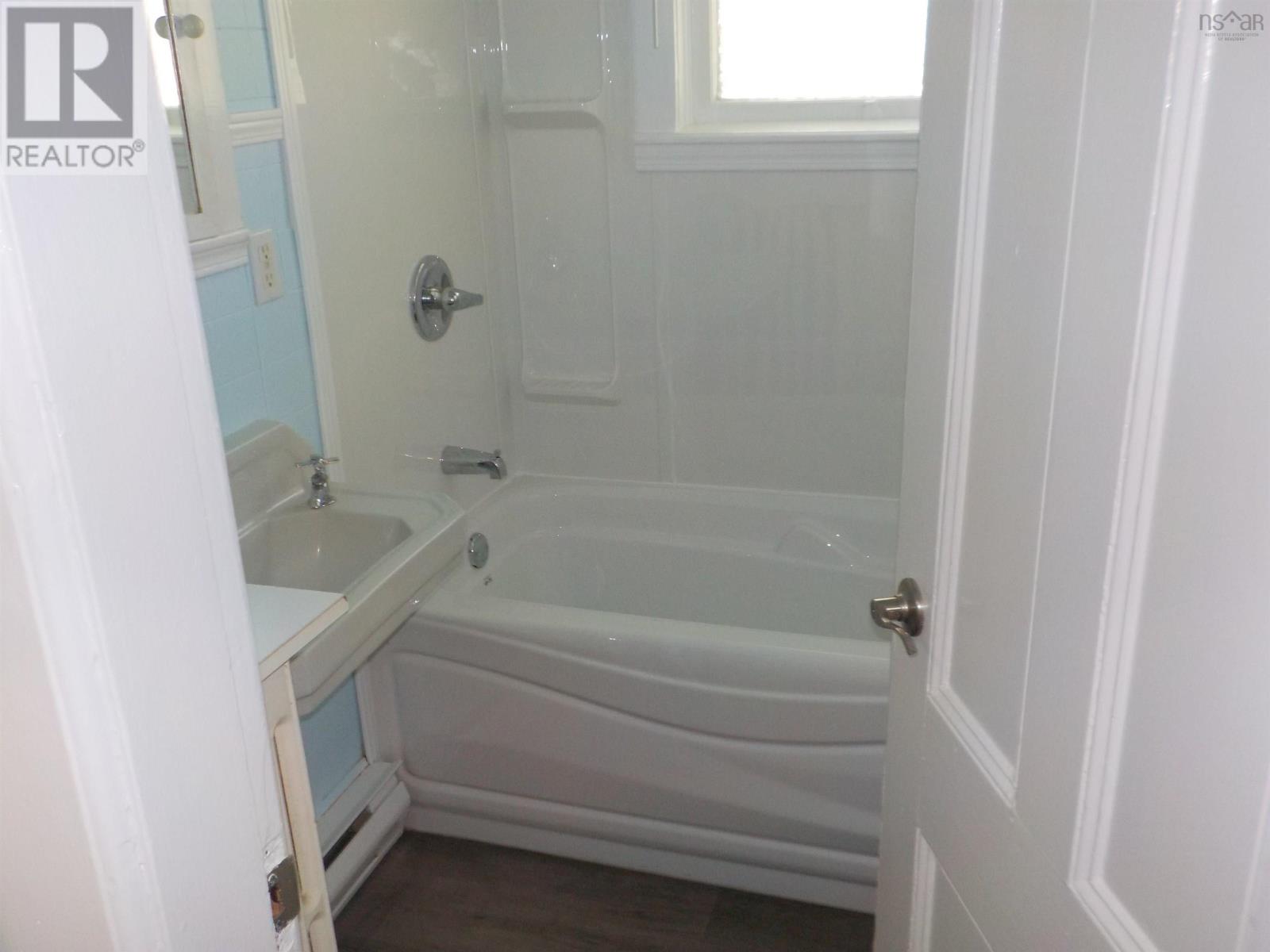 38 Victoria Street, Truro, Nova Scotia  B2N 1Y6 - Photo 10 - 202626254
