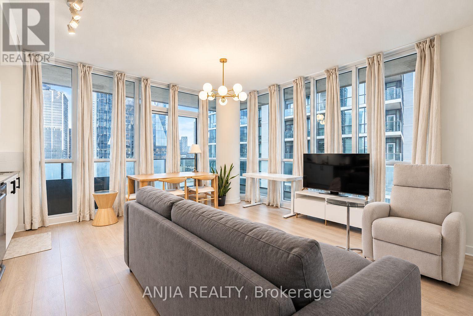 3004 - 33 BAY STREET, Toronto, Ontario