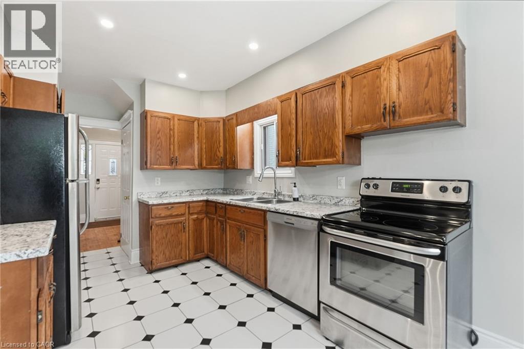 105 Balmoral Avenue N, Hamilton, Ontario  L8L 7R7 - Photo 15 - 40871339