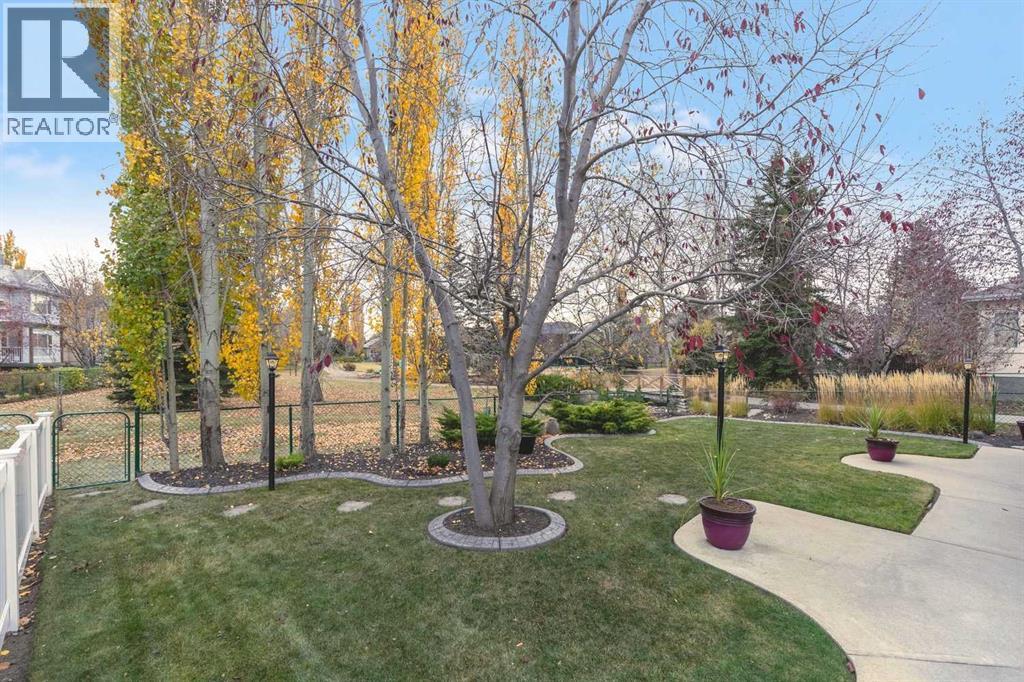 278 Douglasdale Point Se, Calgary, Alberta  T2Z 3A2 - Photo 35 - A2352912
