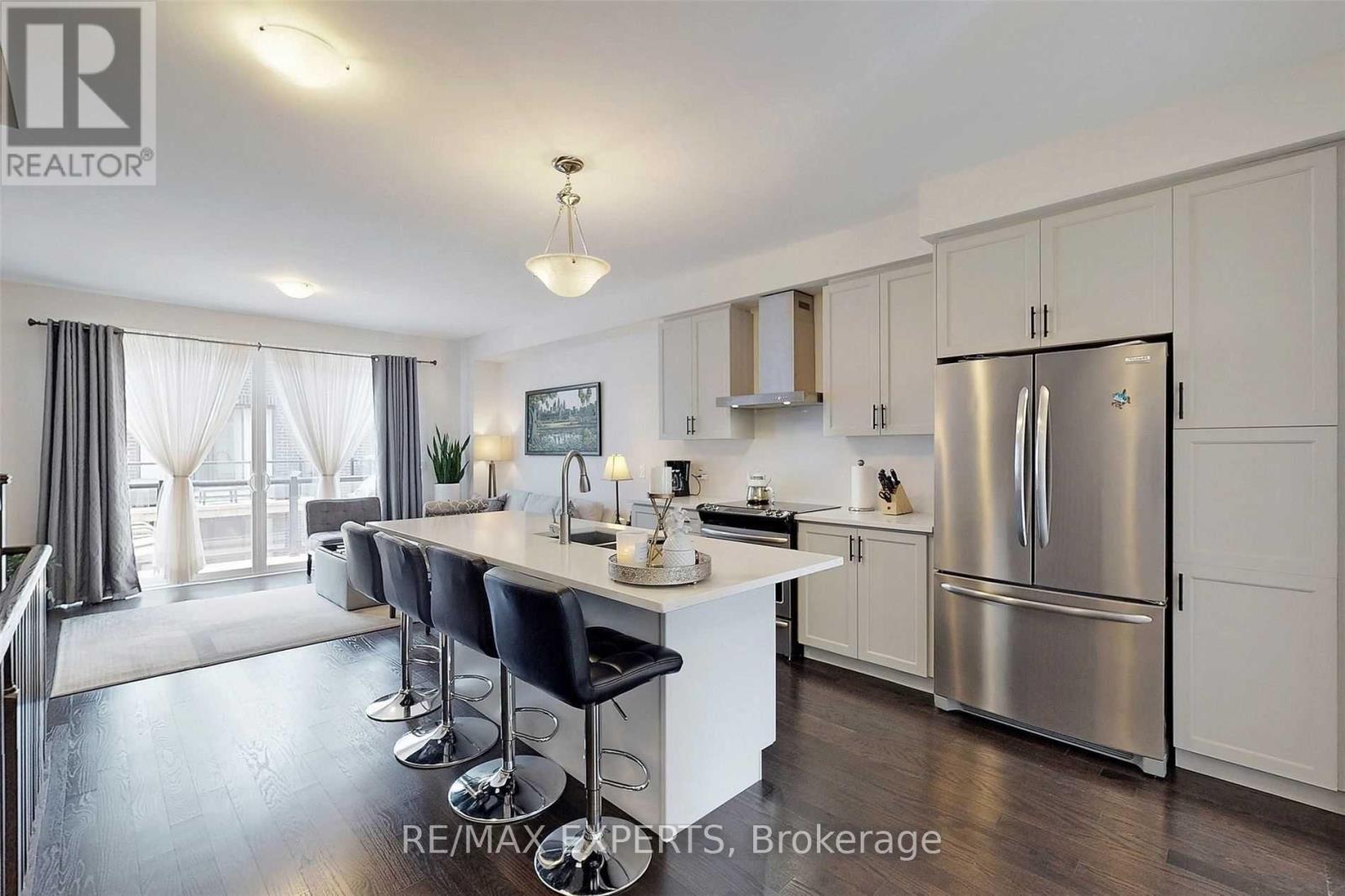 21 Fancamp Drive, Vaughan, Ontario  L6A 1P9 - Photo 4 - N14099454