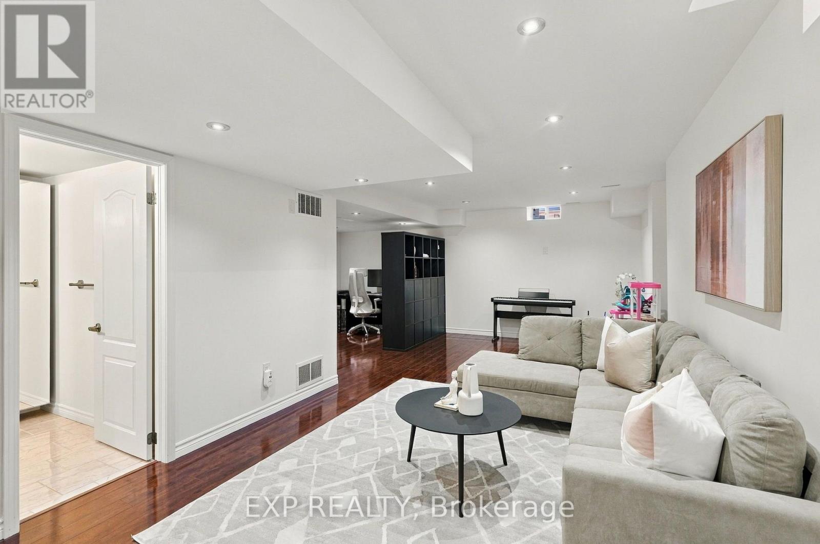 262 Wilfred Murison Avenue, Markham (Berczy), Ontario  L6C 0S6 - Photo 33 - N14099486