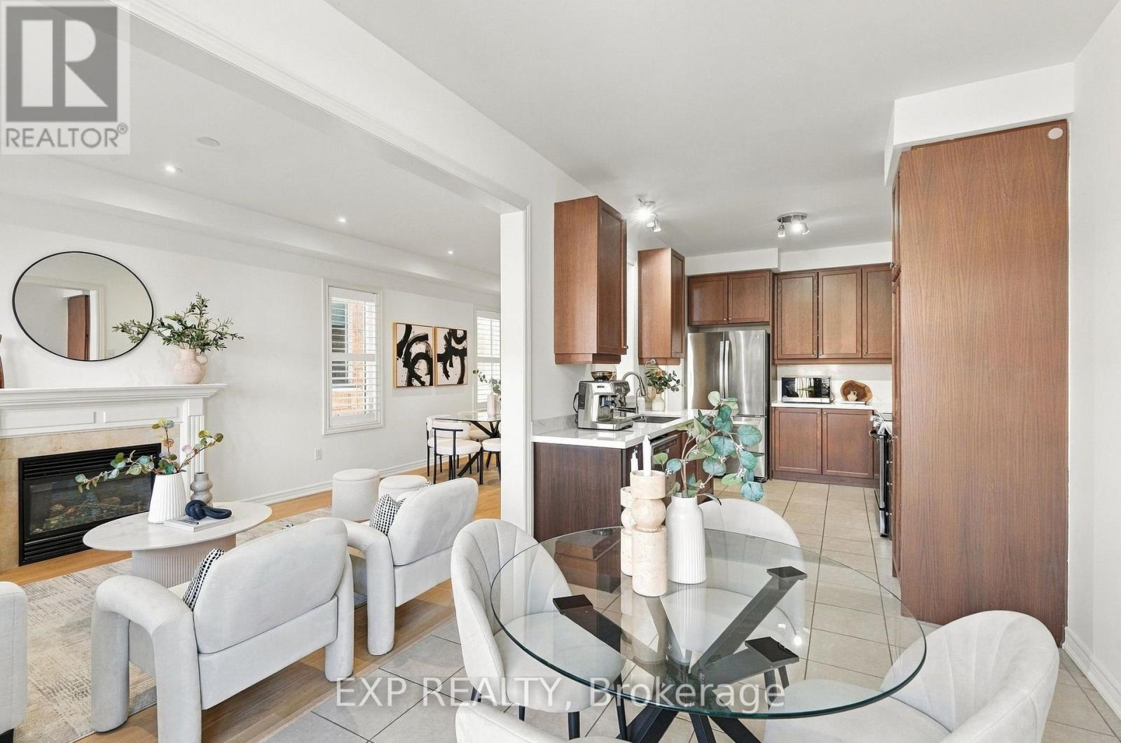 262 Wilfred Murison Avenue, Markham (Berczy), Ontario  L6C 0S6 - Photo 8 - N14099486