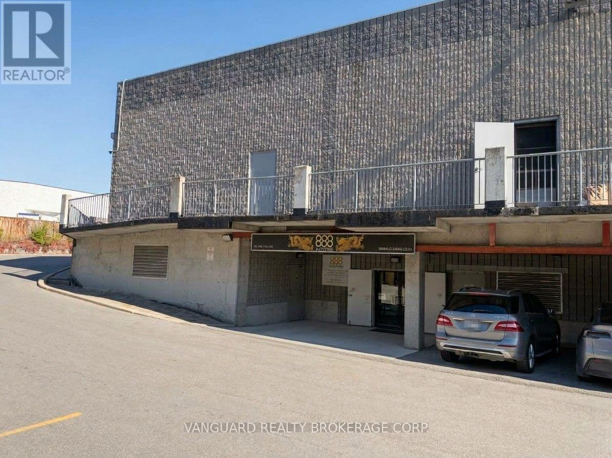 L19 - 280 WEST BEAVER CREEK ROAD, Richmond Hill, Ontario