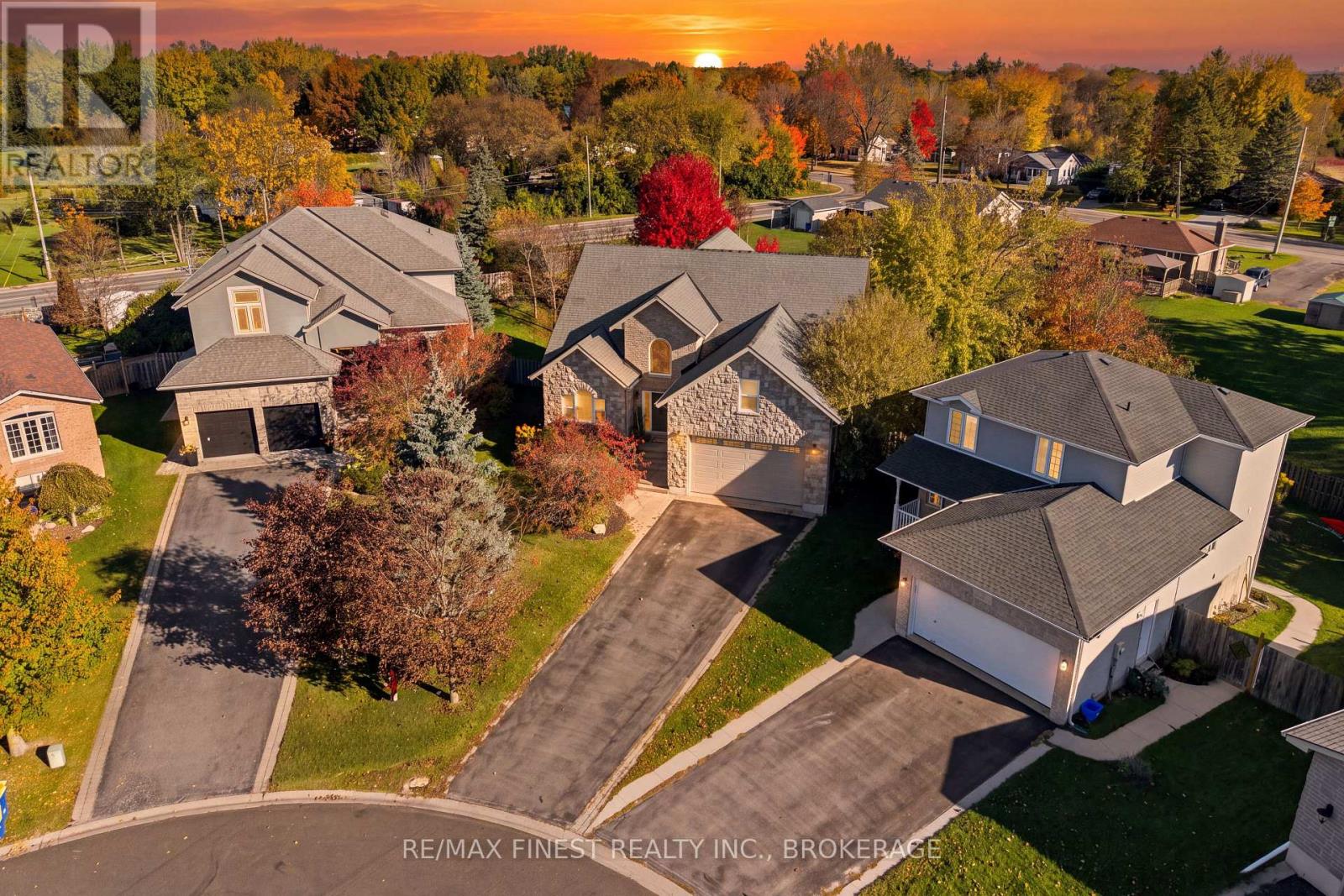 141 Benjamin Court, Loyalist, Ontario