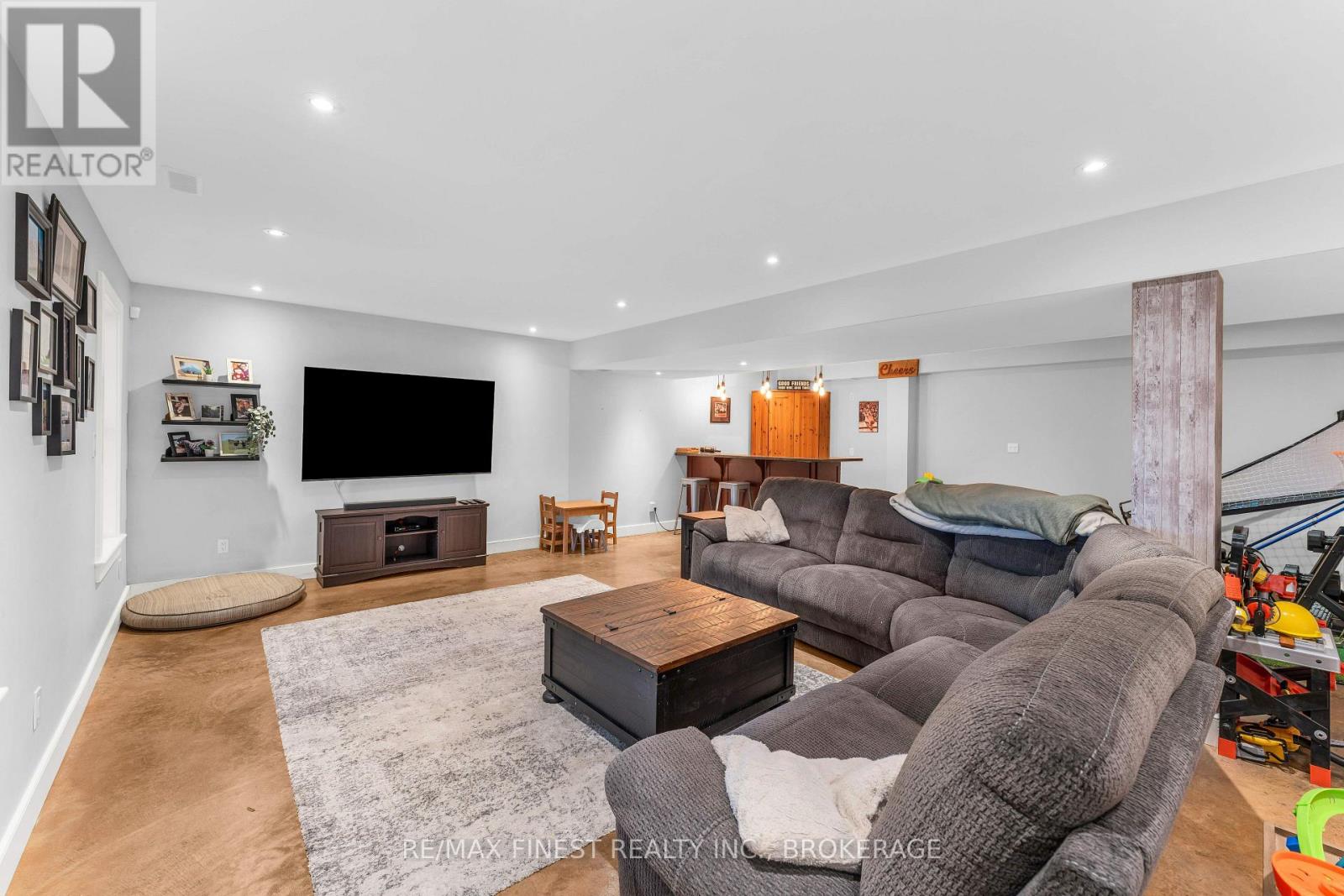 141 Benjamin Court, Loyalist, Ontario  K7N 2A2 - Photo 38 - X13848502