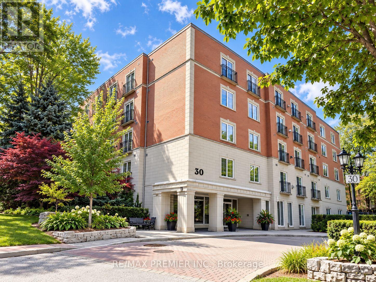 #301 - 30 ANGLESEY BOULEVARD, Toronto, Ontario