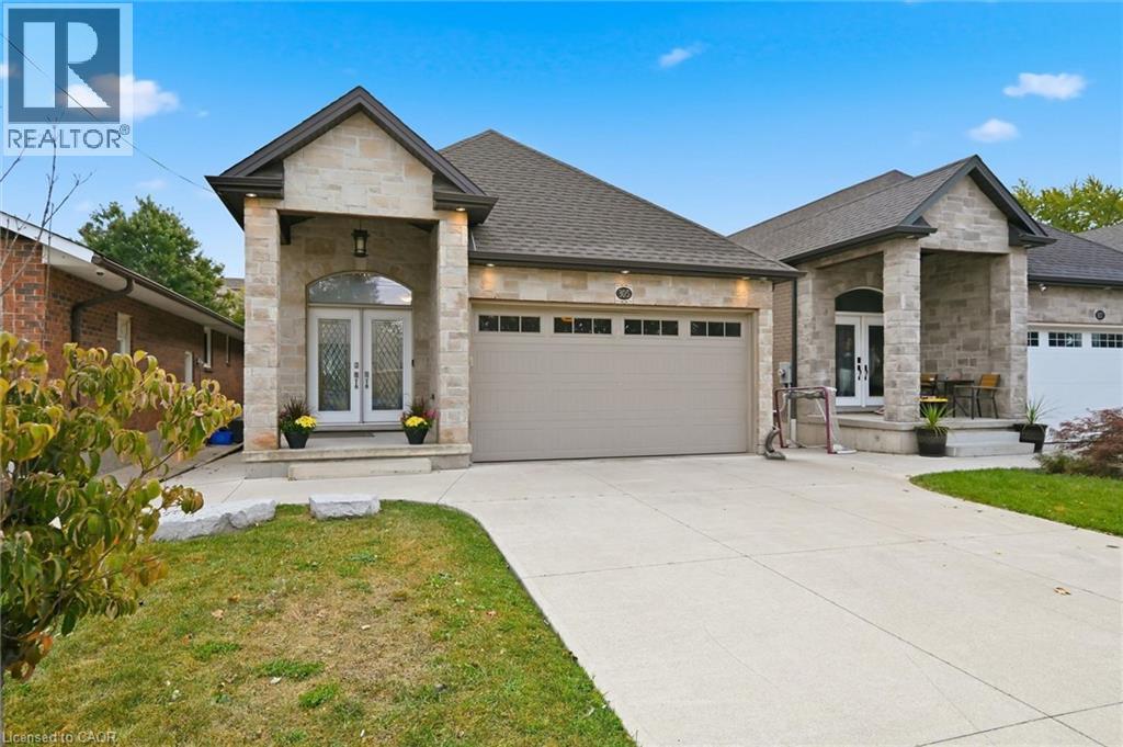 305 Caledon Avenue, Hamilton, Ontario  L9C 3C9 - Photo 43 - 40867805